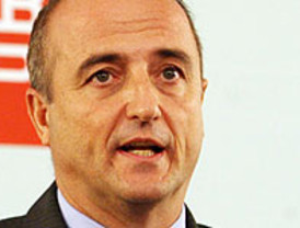 Elviro Aranda: 'En Madrid somos muchos los socialistas que estamos en contra del proceso de privatización'