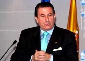 Desde el PSOE, con amor: Paco Vázquez acusa a Rubalcaba de 