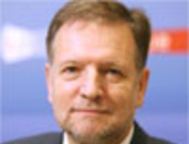 Marcelino Iglesias conmina a los transportistas a no perjudicar la Expo