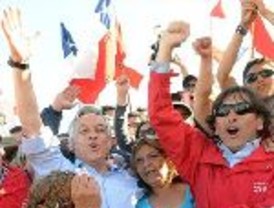 Aloja embajada de México a periodistas desalojados por EE.UU.