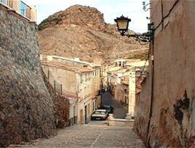 La Comunidad Autónoma impulsa la recuperación integral de la calle de Los Pasos, en el municipio de Ricote