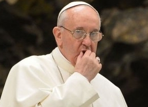 El Papa se reunirá hoy en privado con Raúl Castro