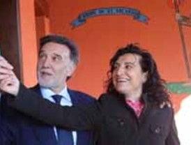 El delegado del Gobierno inaugura el nuevo albergue de peregrinos de  La Robla