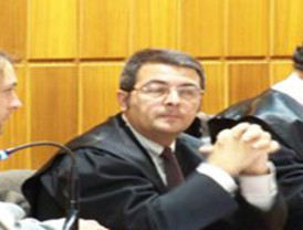 El forense determina que los dos primeros golpes al cura fueron tan violentos que eran mortales