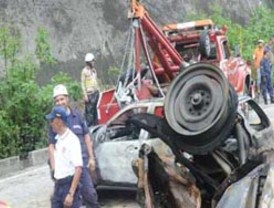 Cinco muertos y 32 heridos en accidente de un autobús