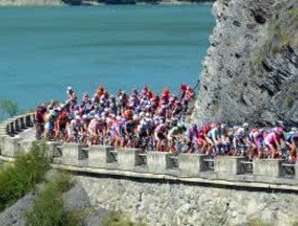 LIGA: El Barça también sabe sufrir: derota al Tenerife en los últimos minutos y cumple (4-1)