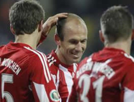 Bayern golea 4-0 y avanza a semifinales de la Copa de Alemania