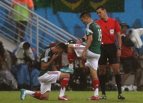 México vence 1-0 a Camerún a pesar de un nuevo bochorno arbitral