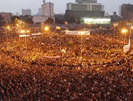 Evacuarán ya a 100 compatriotas en Egipto