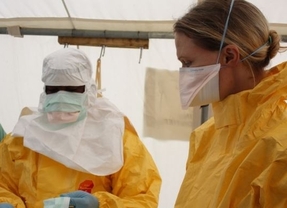 Sólo 2 miembros de Médicos sin Fronteras y 16 locales se han contagiado de ébola en los meses de su actuación en África
