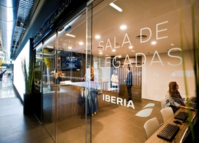 Iberia ofrece a sus clientes una nueva sala de llegadas en la T4 de Madrid- Barajas