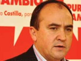Díaz (PSOE-A) envía a Soto (PP-A) el requerimiento notarial para que se retracte de sus palabras sobre un familiar