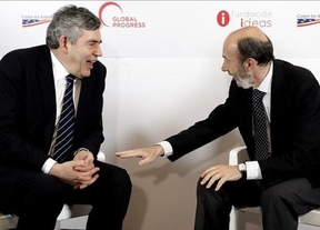 Rubalcaba gana a Rajoy... en el inglés