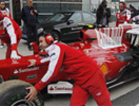 Brad Pitt de 'visita relámpago' por Asturias se sube a un andamio