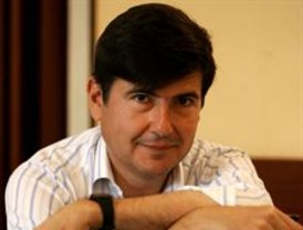 El ex ministro Manuel Pimentel, mediador entre los controladores y AENA
