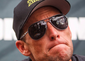 Dopaje: la sospechosa renuncia a defenderse de Armstrong le privará de todos sus triunfos ciclistas