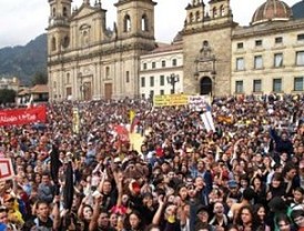 Inició con éxito la etapa final del rescate de los 33 mineros; el primero en salir fue Florencio Ávalos