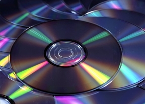 La 'otra cara' de los daños de la piratería: bajan las ventas de discos físicos, pero suben las ventas digitales