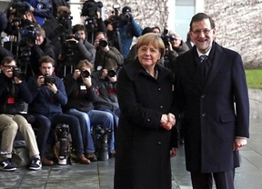 Rajoy dice que no se siente un 'lastre' para España y no piensa dimitir