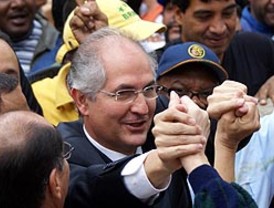 Castro en fotos al cierre visita de Bachelet