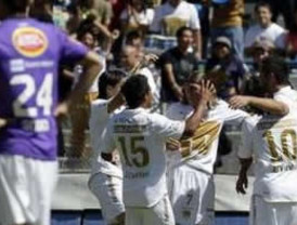 Pumas de la Universidad derrotan campeón Monterrey por 3-2