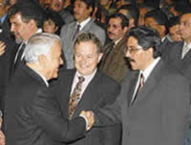 UE acuerda duro pacto de control de inmigración