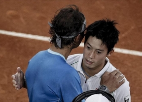 La lesión de Nishikori regala el cuarto Masters 1000 de Madrid a un Nadal que comenzó perdiendo ante el japonés 
