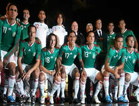 Los diputados del PP en busca de ‘garganta de seda’