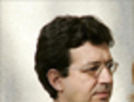 'Abogo por un pacto entre Comunidades y Estado contra la crisis'