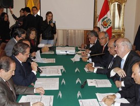 Reiteran que no hay que pagar el aumento de Cablevisión