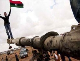 Un herido por tiroteo en la estación Los Dos Caminos