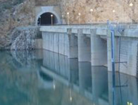 El PSOE pide a Valcárcel apoyo para los agricultores del Altiplano