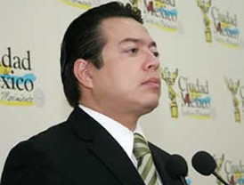 En 2012 el PRD-DF no va a experimentar tenemos suficientes candidatos, Ebrard