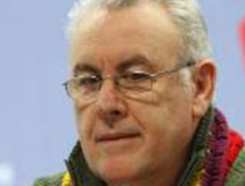 Lara defiende en Murcia la jubilación a los 65 años y ve la reforma como un 'engaño' que favorece a fondos privados