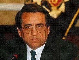 La hija de Chaves, protagonista en ausencia de una tormentosa sesión de control al Gobierno