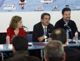 Zarrías promete “medidas excepcionales” que permitan el saneamiento de los ayuntamientos