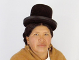 Polleras y apellidos indígenas