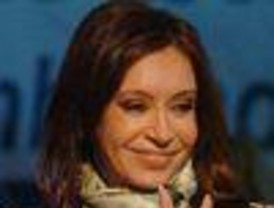 Las encuestas siguen indicando que Cristina Fernández ganaría en la primera vuelta