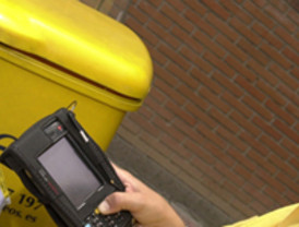 Encierro de trabajadores de Correos por el rechazo a la nueva Ley Postal