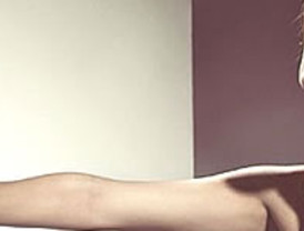 Lindsay Lohan posa muy sugerente en una revista italiana