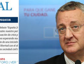 Cospedal preocupada por los 'traidores' que acechan a Zapatero