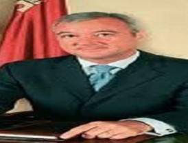 Valcárcel critica que Zapatero 'haga un traje a la medida de Cataluña para autorizarle la deuda que niega a la Región'