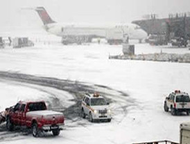 Aznar junta a sus tres ex ministros del Interior