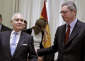 Otra 'Gallardonada': mantiene como presidente a Carlos Dívar, pese a que dimitió