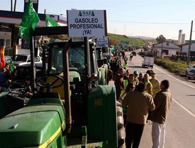 Protesta 'masiva' del sector agrario por su situación 'límite'