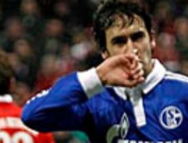 Genio y figura: otro gol decisivo de Raúl, que mete al Schalke en la final de Copa alemana (0-1)