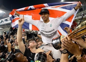Abu Dhabi: Hamilton se corona campeón ante Rosberg y Alonso se despide de Ferrari