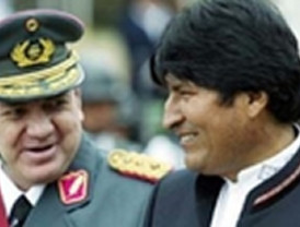 El Ejército boliviano se declara socialista y antimperialista