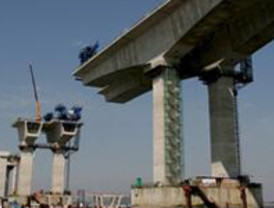 De Cospedal acusa a ZP de 'atacar' a la sanidad pública