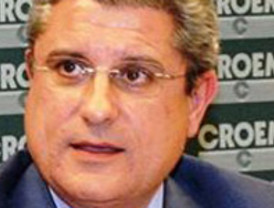 Garzón insultado por seguidores de Videla en Argentina